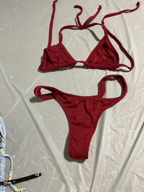 Red Strappy Bikini Top 1082